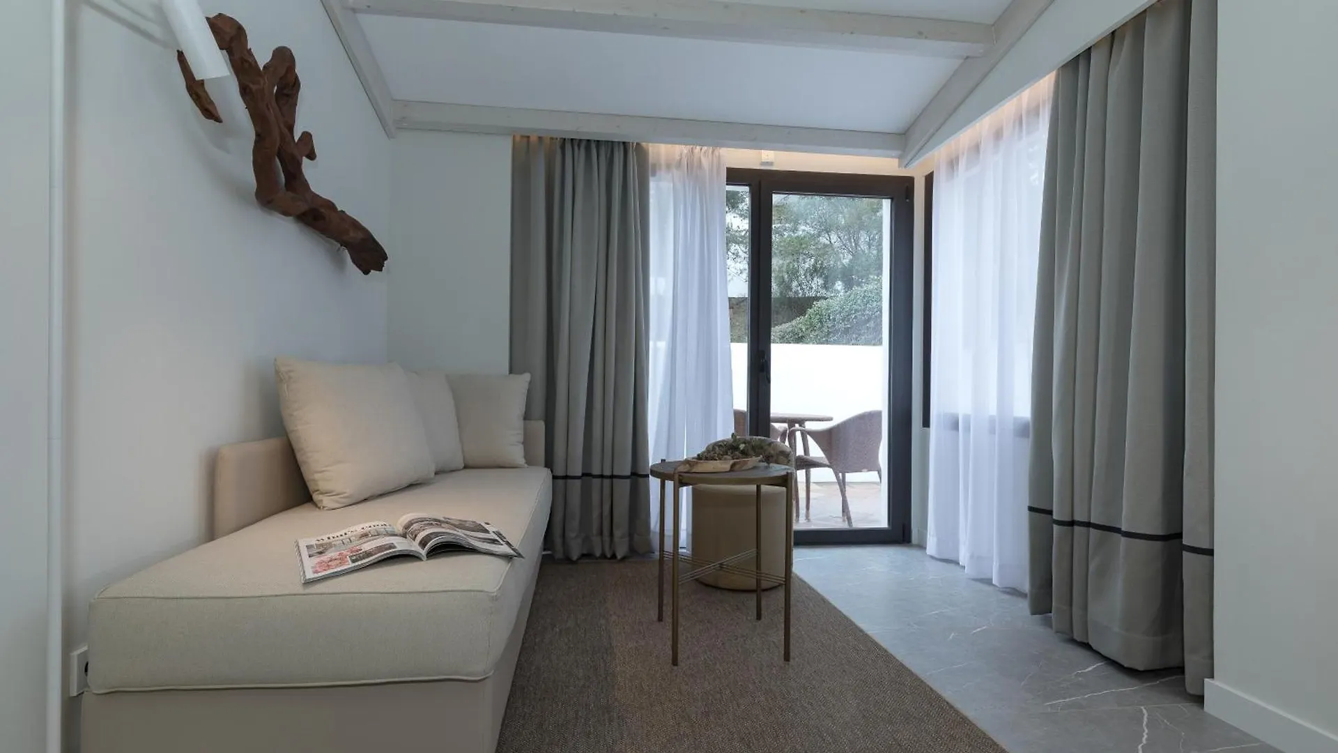 Hotel Encinar De סוטוגרנדה