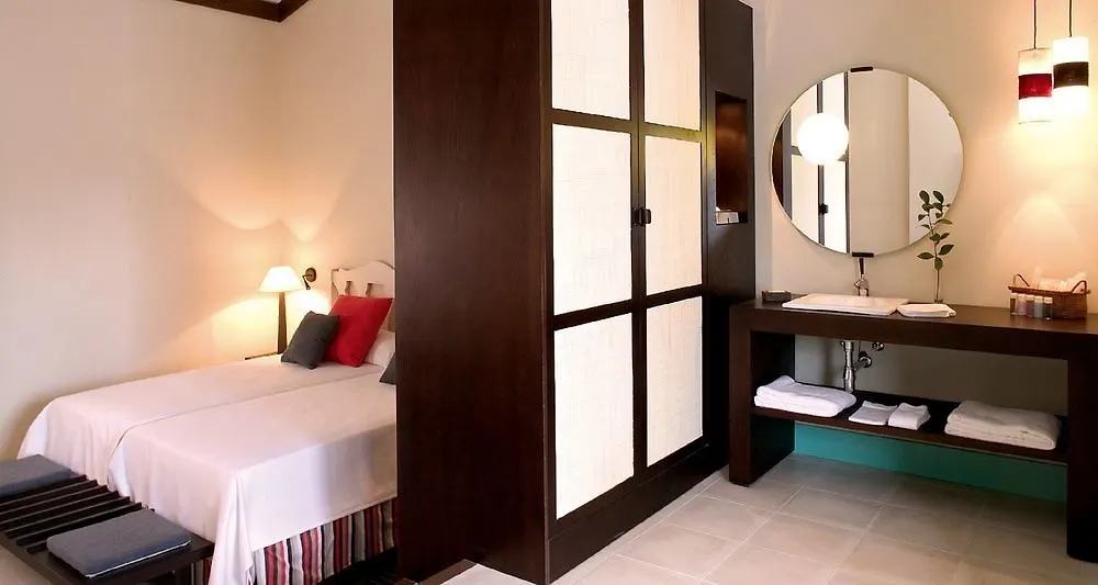 Hotel Encinar De סוטוגרנדה
